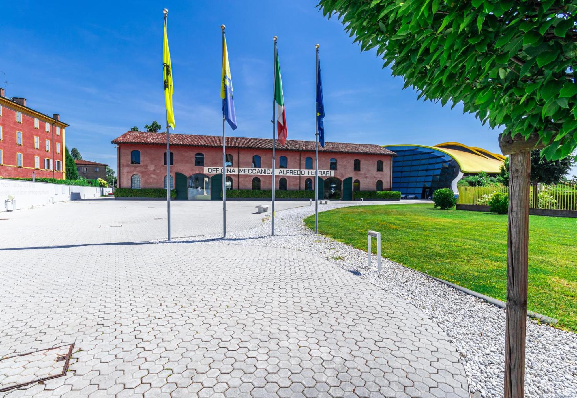 Apartamento Enzo Ferrari Museum -wifi, Train Station And Parking *
