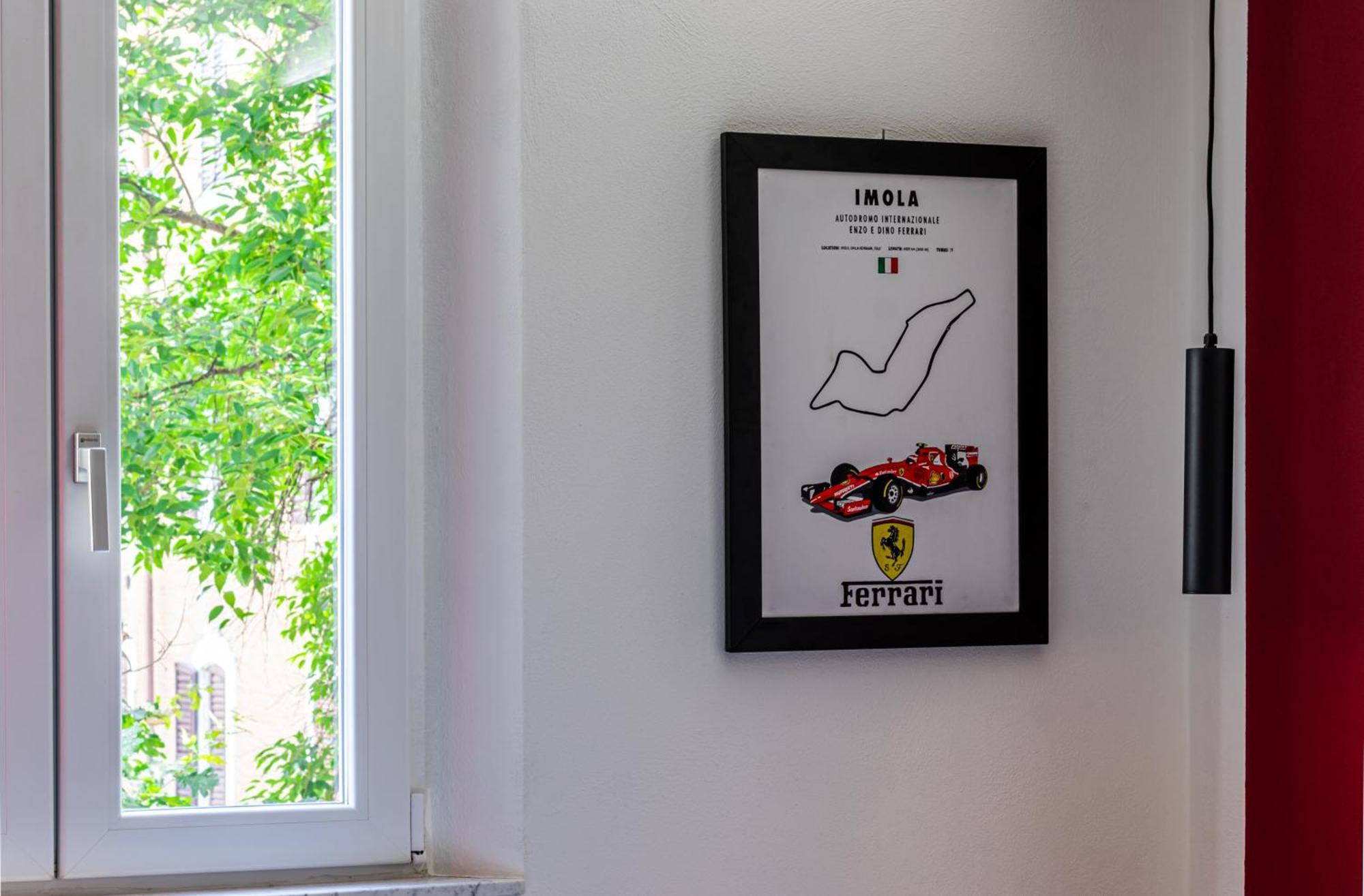 Apartment Enzo Ferrari Museum -wifi, Train Station And Parking *