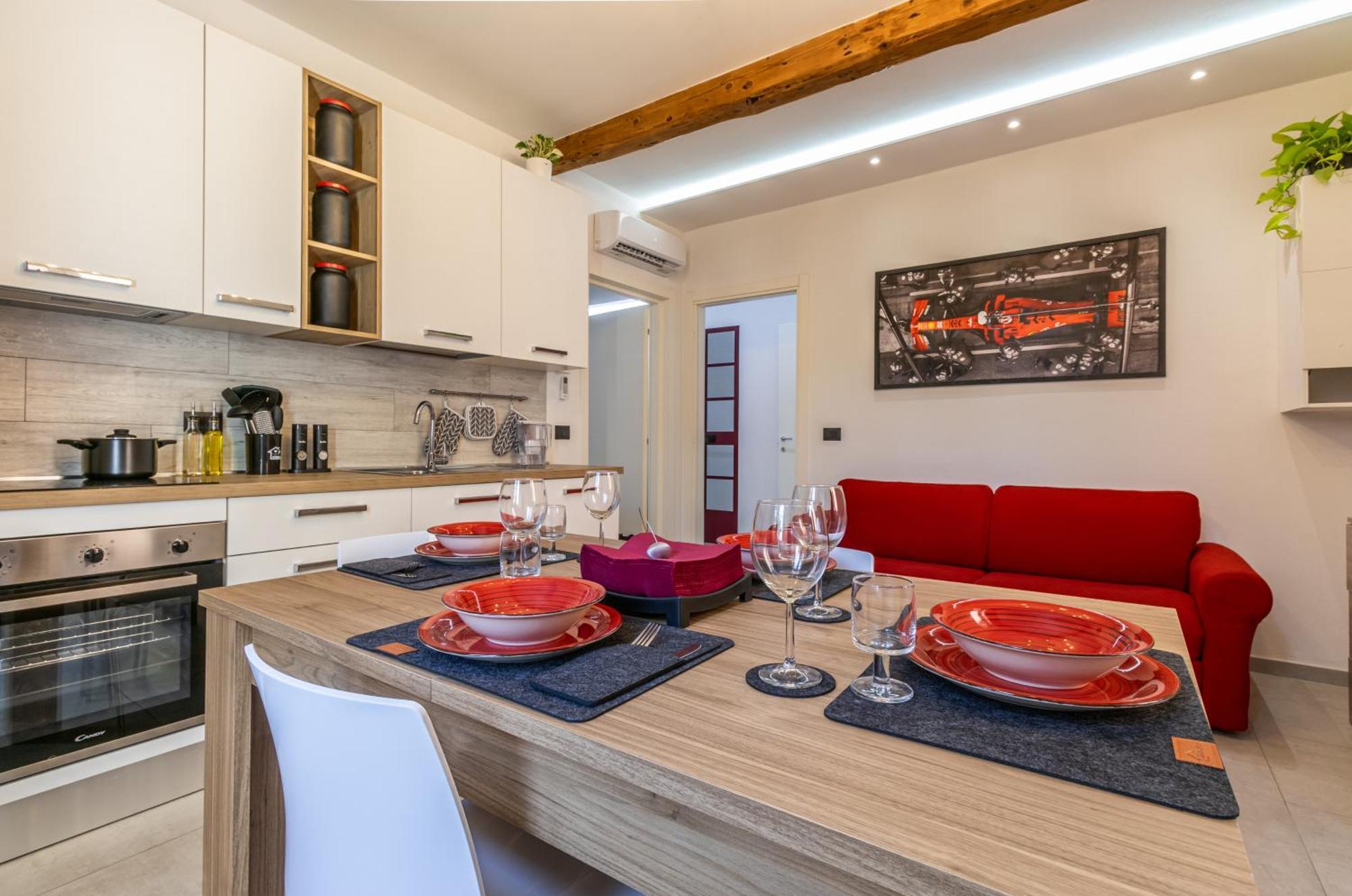Apartment Enzo Ferrari Museum -wifi, Train Station And Parking Modena